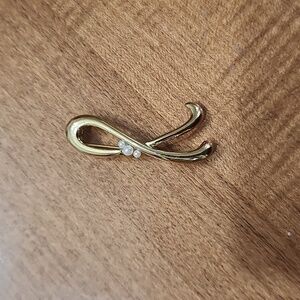 Vintage Monet Gold Pearl Brooch Pin​​​